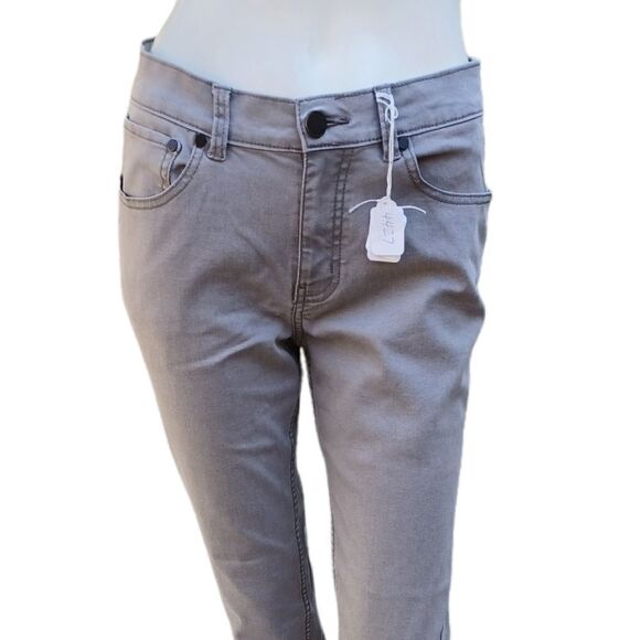 44271....RSQ Super Skinny Jeans Size 18JR W28" 26Inseam  8 1/2" Rise - Picture 1 of 6